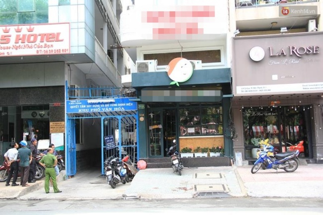 Một người nước ngoài bị dập nát hai chân khi rơi từ tầng 5 khách sạn ở trung tâm Sài Gòn - Ảnh 1.