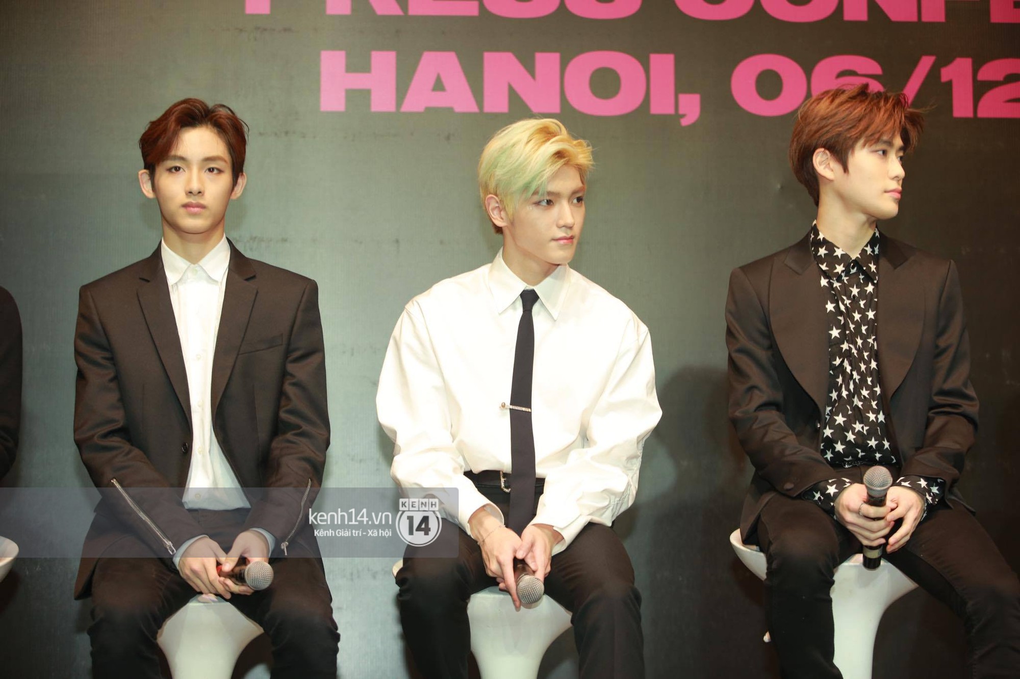 Mỹ nam Taeyong tiết lộ muốn ở lại Việt Nam, NCT đồng loạt tỏ tình Anh yêu em với fan tại họp báo ở Hà Nội - Ảnh 3.