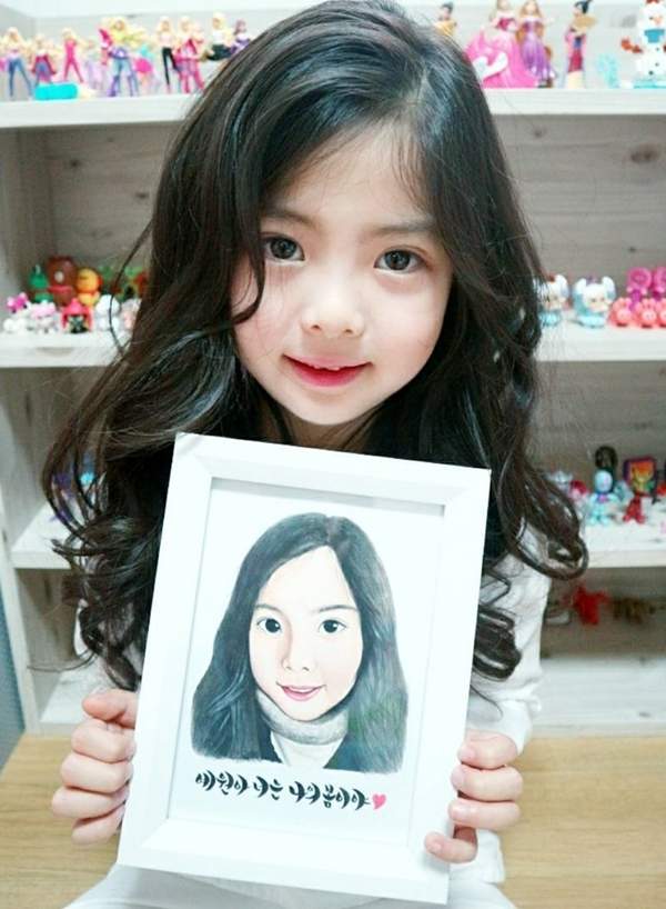 Cô nhóc Hàn Quốc đáng yêu, mới 5 tuổi đã có cả chục ngàn fan - Ảnh 2.