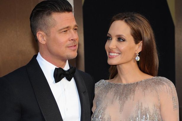 Angelina Jolie cảm thấy cô đơn và nghĩ chia tay Brad Pitt là quyết định sai lầm? - Ảnh 1.