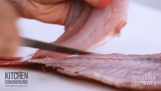 Học ngay cách tách xương và lột da cá nhanh gọn mà lại dễ thực hiện - Ảnh 5.