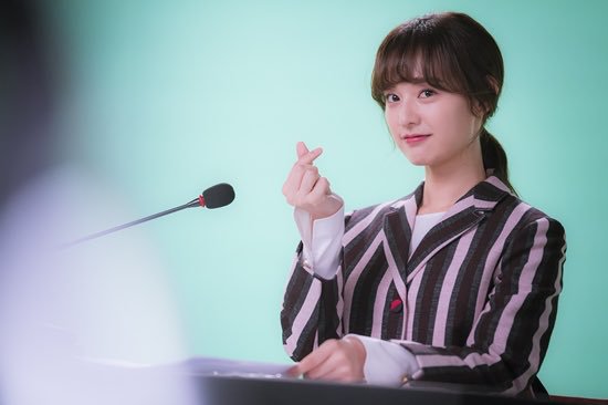 Kim Ji Won - Mỹ nhân sở hữu gương mặt thiên thần chuyên trị vai đanh đá - Ảnh 25.