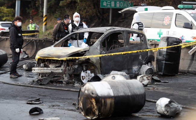 Vụ nổ xe chở dầu kinh hoàng khiến 3 người thiệt mạng tại Hàn Quốc: Cảnh sát đã tìm ra nguyên nhân - Ảnh 4.