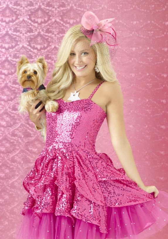 Kylie Jenner - búp bê Barbie vừa sang chảnh vừa sexy, soán ngôi Paris Hilton và Sharpay Evans - Ảnh 1.