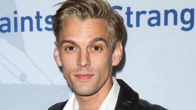 Aaron Carter: Từ hoàng tử nhạc pop điển trai thành kẻ nghiện ngập gầy hốc hác khó nhận ra! - Ảnh 8.