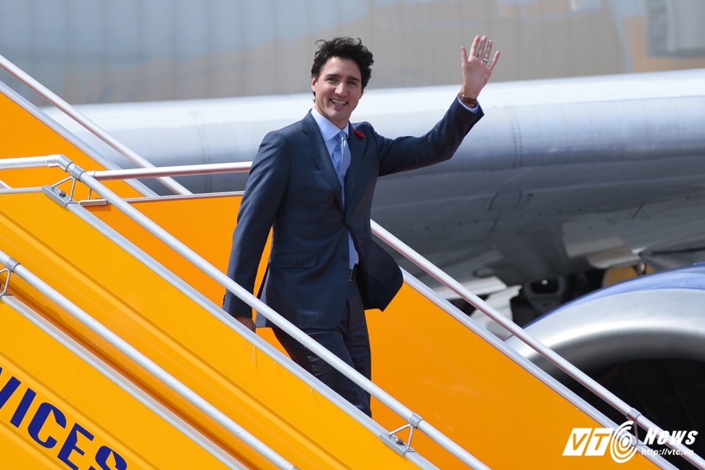 Đi công du tới đâu, Thủ tướng Justin Trudeau cũng phong thái ngời ngời, thu hút mọi ánh nhìn từ mọi người - Ảnh 16. Đi công du tới đâu, Thủ tướng Justin Trudeau cũng phong thái ngời ngời, thu hút mọi ánh nhìn từ mọi người - Ảnh 16.