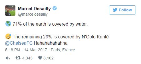 71% trái đất bao phủ bởi nước, 29% còn lại là do NGolo Kante - Ảnh 2.