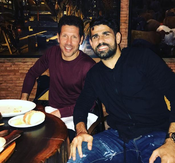 Diego Costa hành xử thế này, chẳng trách bị tống cổ khỏi Chelsea - Ảnh 2.