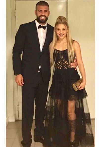 Shakira l&agrave;m MV kể về tiếng s&eacute;t &aacute;i t&igrave;nh khi lần đầu gặp Pique - Ảnh 3.