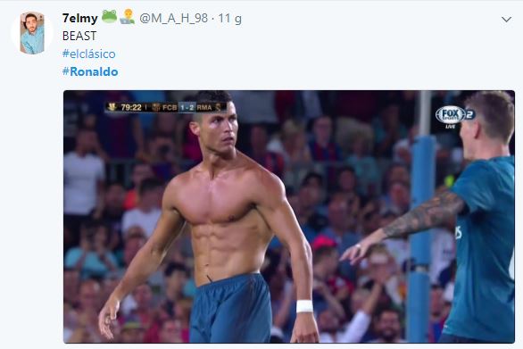 Fan lại gục đổ trước màn khoe body của Ronaldo - Ảnh 6.