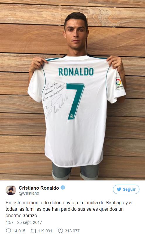 Hành động ấm lòng của Ronaldo khi nhận bức thư xúc động của người mẹ mất con vì động đất - Ảnh 2.