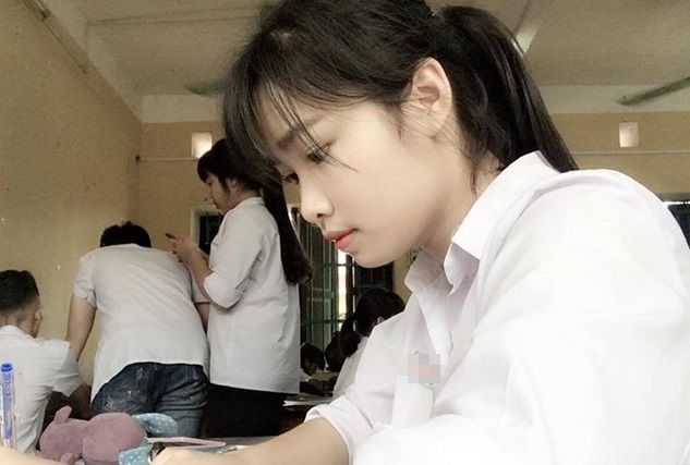 Chưa kịp vui khi ảnh m&igrave;nh được in tr&ecirc;n b&igrave;a vở, 10X đứng h&igrave;nh khi nh&igrave;n thấy th&agrave;nh phẩm - Ảnh 3.