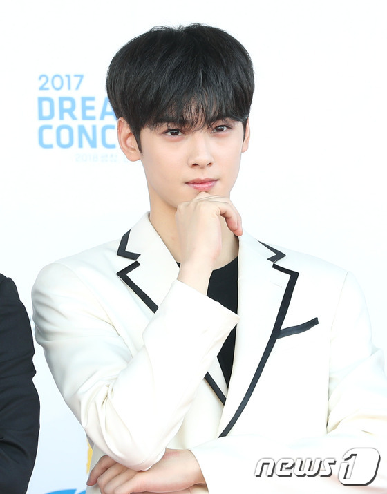 Thảm đỏ Dream Concert: D&agrave;n mỹ nh&acirc;n thế hệ mới n&acirc;ng bậc nhan sắc, d&agrave;n mỹ nam c&ugrave;ng biến th&agrave;nh ho&agrave;ng tử - Ảnh 21.