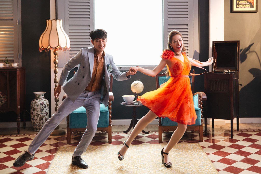 Có vẻ như Chi Pu sẽ chơi lớn với bộ trang sức 10 tỷ, chuẩn bị đến 50 trang phục cho MV mới - Ảnh 5. Có vẻ như Chi Pu sẽ chơi lớn với bộ trang sức 10 tỷ, chuẩn bị đến 50 trang phục cho MV mới - Ảnh 5.