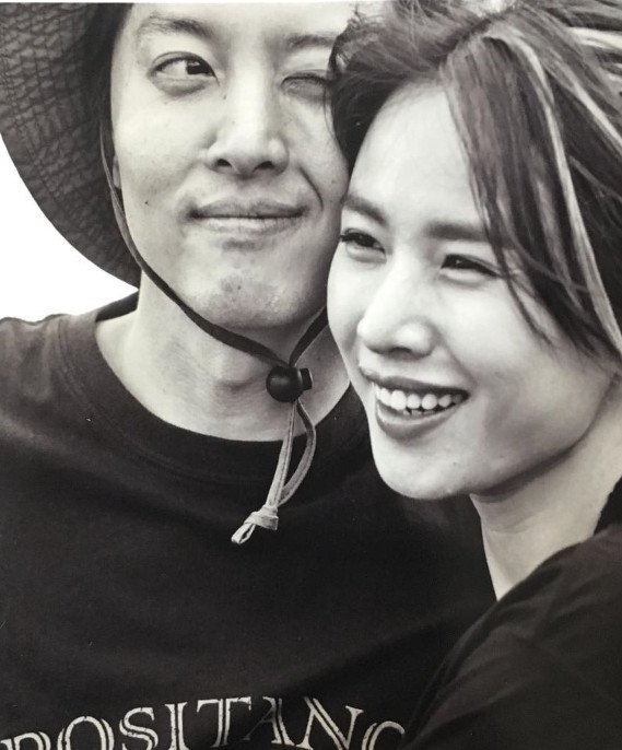 Chuyện như đùa: Lee Dong Gun bất ngờ tuyên bố đã kết hôn, tình mới Jo Yoon Hee mang bầu - Ảnh 2.