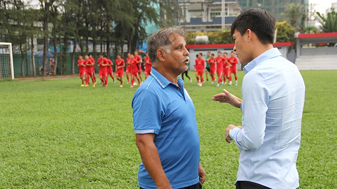 Công Vinh sa thải HLV Alain Fiard: Ai là người thất bại? - Ảnh 1.