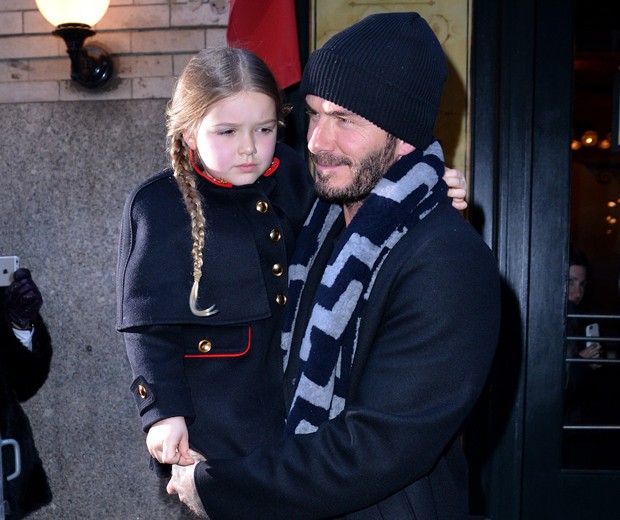Loạt ảnh chứng minh: Dù lớn thế nào, Harper vẫn sẽ luôn là công chúa nhỏ trong vòng tay che chở của Beckham - Ảnh 16.