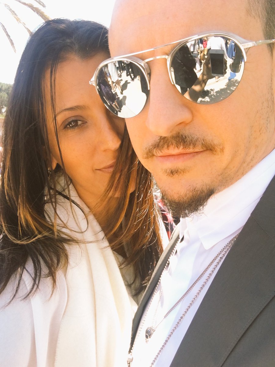 Chester (Linkin Park) đã có một gia đình hạnh phúc trước khi anh tự tử - Ảnh 10. Chester (Linkin Park) đã có một gia đình hạnh phúc trước khi anh tự tử - Ảnh 10.