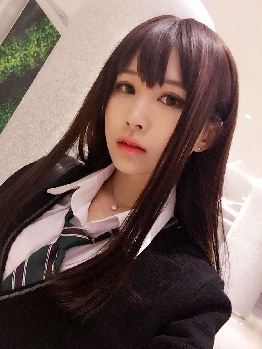 Nữ coser được truy lùng khi hóa thân thành thánh biểu cảm cực dễ thương - Ảnh 8. Nữ coser được truy lùng khi hóa thân thành thánh biểu cảm cực dễ thương - Ảnh 8.