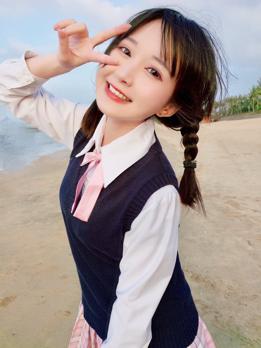 Nữ coser được truy lùng khi hóa thân thành thánh biểu cảm cực dễ thương - Ảnh 3. Nữ coser được truy lùng khi hóa thân thành thánh biểu cảm cực dễ thương - Ảnh 3.