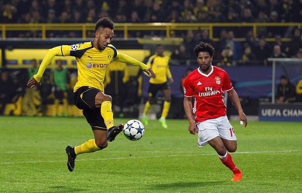 Aubameyang lập hattrick giúp Dortmund vào vòng tứ kết - Ảnh 10.