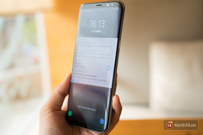 Mở hộp Galaxy S8 Plus chính hãng đầu tiên tại Việt Nam: Đẹp quá Samsung ơi! - Ảnh 16.