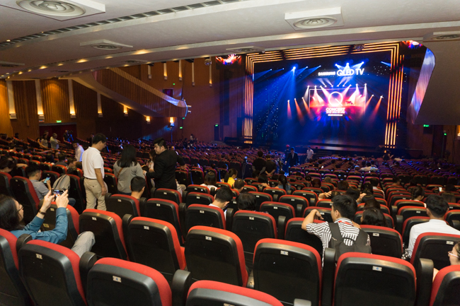 Đ&agrave;m Vĩnh Hưng, Mỹ T&acirc;m, Lệ Quy&ecirc;n... c&ugrave;ng g&oacute;p mặt trong đại tiệc c&ocirc;ng nghệ - &acirc;m nhạc rực rỡ - Ảnh 26.