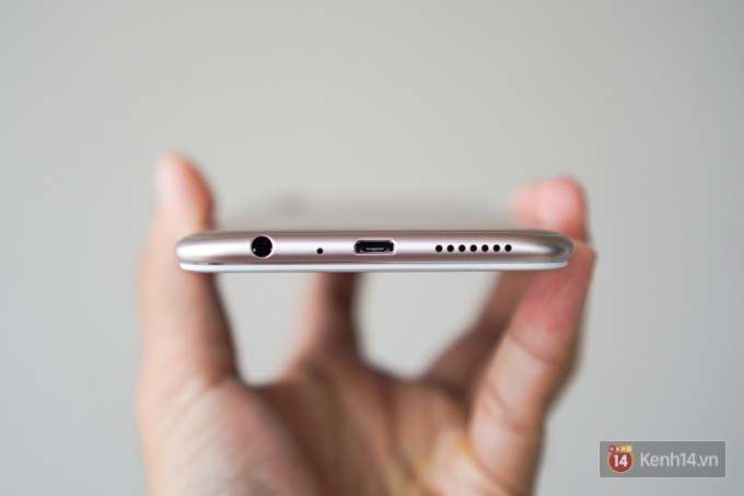 Trên tay F5: chiếc điện thoại viền siêu mỏng đầu tiên của Oppo, trang bị camera selfie AI 20 MP, có cả tính năng mở khóa bằng khuôn mặt - Ảnh 6. Trên tay F5: chiếc điện thoại viền siêu mỏng đầu tiên của Oppo, trang bị camera selfie AI 20 MP, có cả tính năng mở khóa bằng khuôn mặt - Ảnh 6.