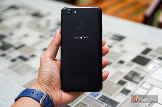 Trên tay F5: chiếc điện thoại viền siêu mỏng đầu tiên của Oppo, trang bị camera selfie AI 20 MP, có cả tính năng mở khóa bằng khuôn mặt - Ảnh 14.