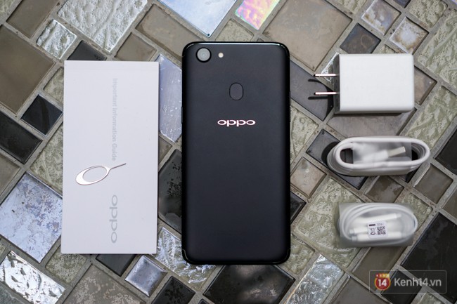 Trên tay F5: chiếc điện thoại viền siêu mỏng đầu tiên của Oppo, trang bị camera selfie AI 20 MP, có cả tính năng mở khóa bằng khuôn mặt - Ảnh 16.