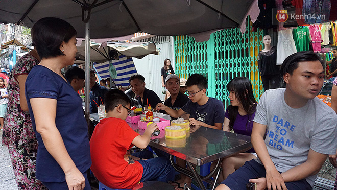 Hàng há cảo kiểu Singapore của nàng dâu Việt ở Sài Gòn: Ăn trong chợ mà ngon hơn nhiều nhà hàng, thật lạ! - Ảnh 10.