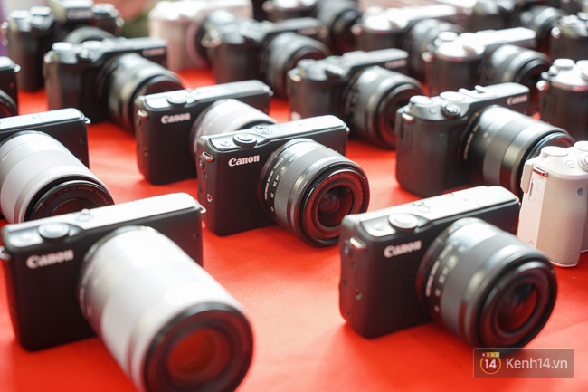 Canon chính thức giới thiệu EOS 800D, EOS 77D và EOS M6 tại thị trường Việt Nam, giá từ 17,6 đến 23 triệu đồng - Ảnh 2.