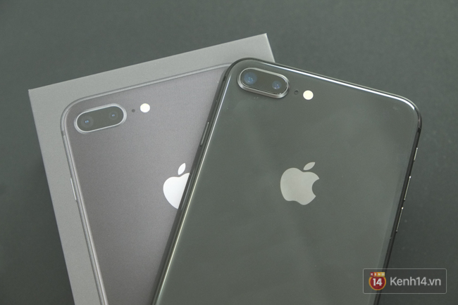 Đây là iPhone 8 Plus xám nam tính đầu tiên tại Việt Nam: Máy đẹp một cách tẻ nhạt! - Ảnh 2.