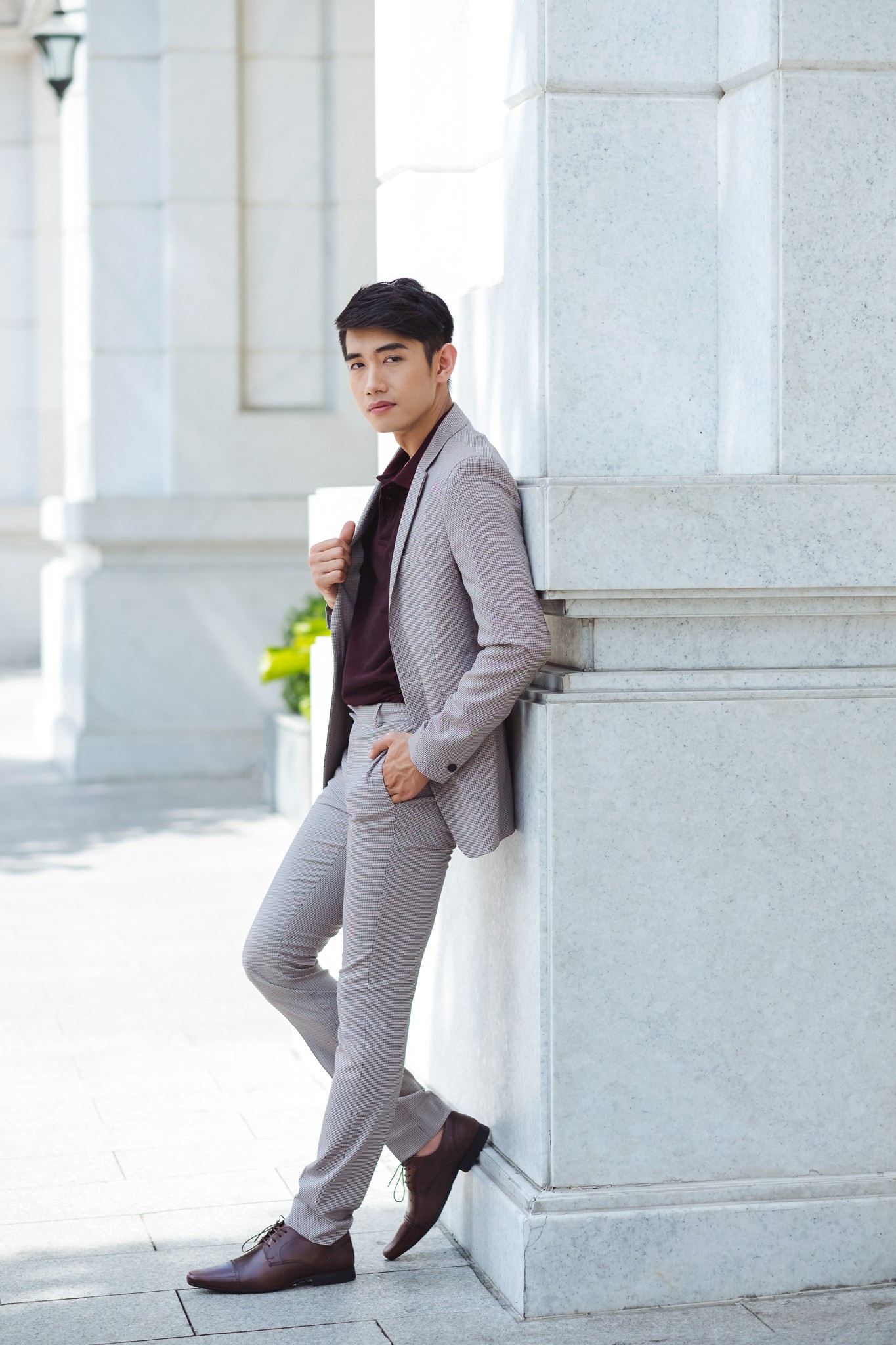 Học cách biến hóa cùng chàng dancer Quang Đăng với những bộ suit Topman - Ảnh 9. Học cách biến hóa cùng chàng dancer Quang Đăng với những bộ suit Topman - Ảnh 9.