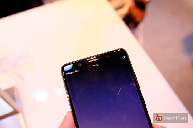 Vivo ra mắt V7+: M&agrave;n h&igrave;nh viền si&ecirc;u mỏng, camera selfie ấn tượng, gi&aacute; 8 triệu đồng - Ảnh 8.