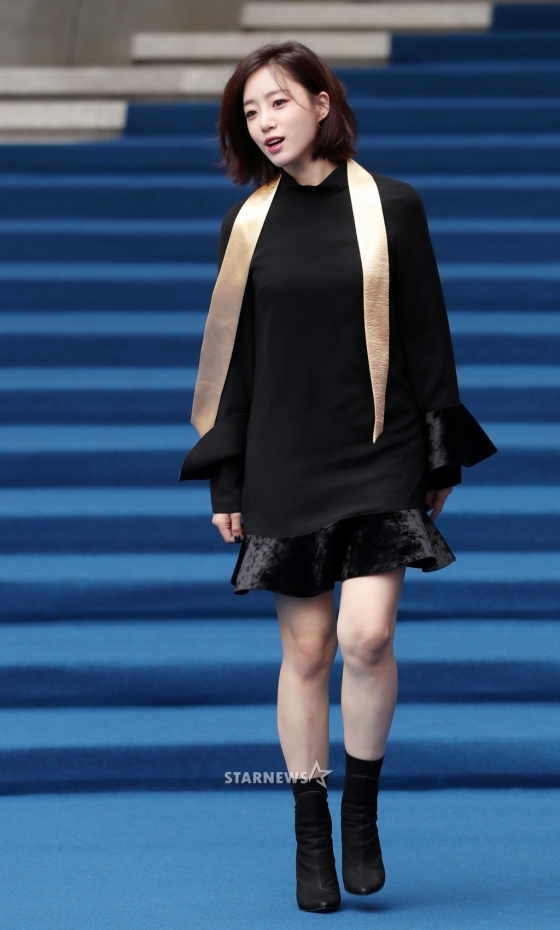 Gong Hyo Jin đầy khí chất, thiên thần Kim Yoo Jung tỏa sáng bên loạt sao Hàn sành điệu tại Seoul Fashion Week - Ảnh 11.