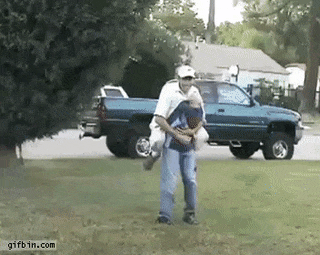 15 tr&ograve; nghịch ngầm hết đỡ nổi của bố v&agrave; con khi mẹ vắng nh&agrave; - Ảnh 3.