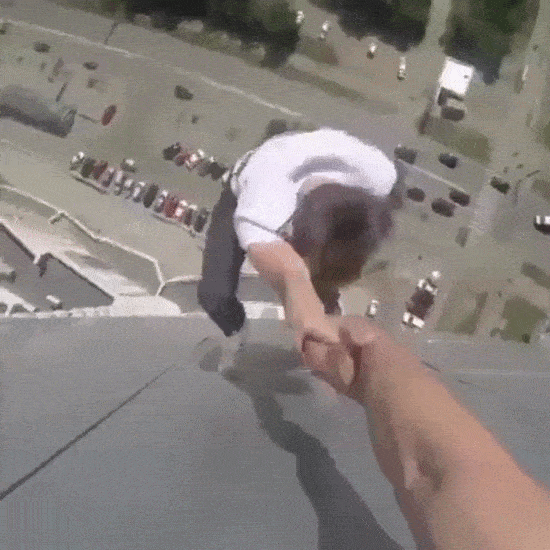 16 kẻ to gan d&aacute;m đ&ugrave;a giỡn với Thần Chết - Ảnh 17.