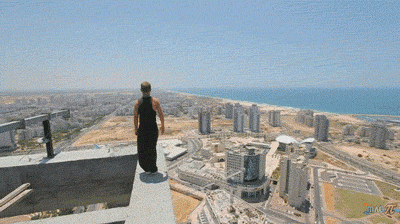 15 khoảnh khắc mạo hiểm khiến người sợ độ cao phải th&oacute;t tim - Ảnh 15.