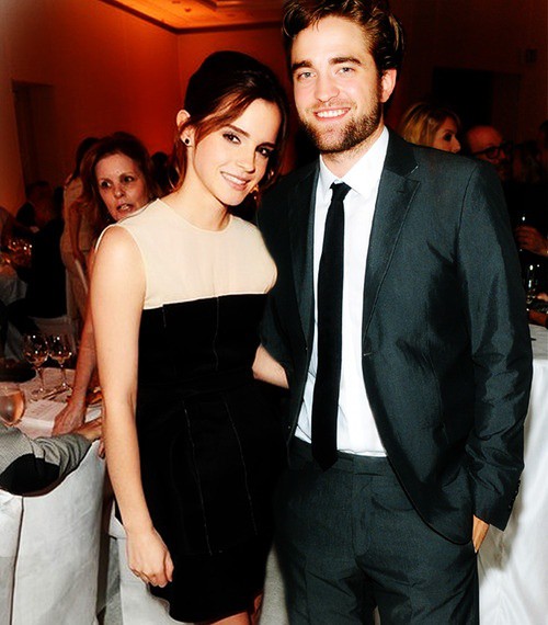 Đều đã độc thân, Emma Watson và Robert Pattinson bất ngờ trở thành cặp đôi mới của Hollywood? - Ảnh 1.