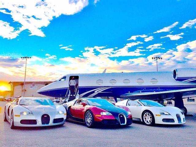 Mayweather khoe 6 siêu xe Rolls-Royce màu trắng trị giá hơn 62 tỷ đồng - Ảnh 5.