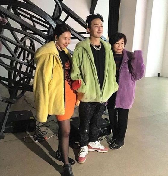 G-Dragon chia sẻ ảnh chụp gia đình tại London - Ảnh 1.
