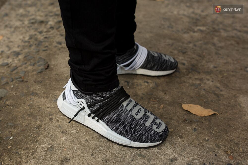 Đầu giày và tín đồ streetwear Sài Gòn lên đồ chất, trưng giày giá khủng tại sự kiện cuối tuần qua - Ảnh 8. Đầu giày và tín đồ streetwear Sài Gòn lên đồ chất, trưng giày giá khủng tại sự kiện cuối tuần qua - Ảnh 8.
