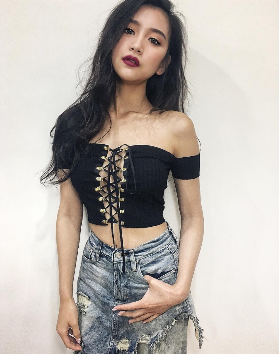 Hot girl Instagram Đài Loan khoe mặt xinh, dáng chuẩn ngắm mãi chả thấy chán! - Ảnh 2.