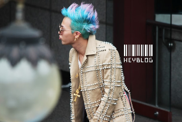 Để mặc chất như G-Dragon, bạn cứ nên mua đồ của 7 thương hiệu này! - Ảnh 7. Để mặc chất như G-Dragon, bạn cứ nên mua đồ của 7 thương hiệu này! - Ảnh 7.