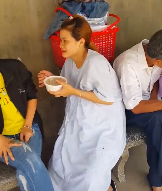 Hi hữu ở Nghệ An: C&ocirc; d&acirc;u sinh con trong ng&agrave;y cưới của ch&iacute;nh m&igrave;nh! - Ảnh 3.
