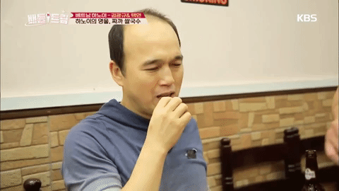 Trọn bộ phản ứng cực thú vị của Taecyeon (2PM) và diễn viên hài Kim Kwang Kyu khi thưởng thức món chả cá Lã Vọng - Ảnh 3.