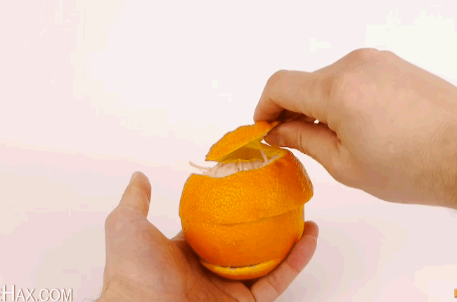 Học ngay c&aacute;ch b&oacute;c vỏ cam vừa dễ vừa gi&uacute;p bảo quản l&acirc;u hơn - Ảnh 4.