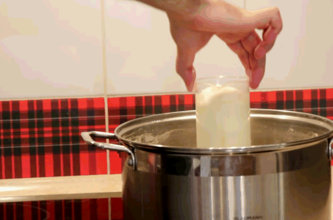 Làm trứng luộc siêu dài: nhìn lạ mắt mà không ngờ dễ đến thế - Ảnh 6. Làm trứng luộc siêu dài: nhìn lạ mắt mà không ngờ dễ đến thế - Ảnh 6.