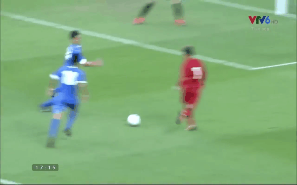 Đồng đội C&ocirc;ng Phượng ng&atilde; vờ kiếm penalty cho U23 Việt Nam - Ảnh 2.